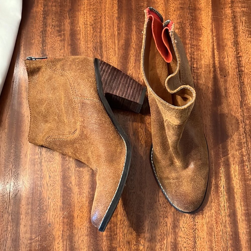 Dolce Vita booties
